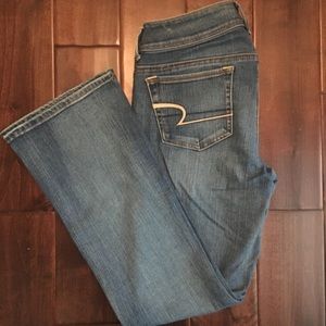 Women’s American Eagle Jeans Size 8 Short